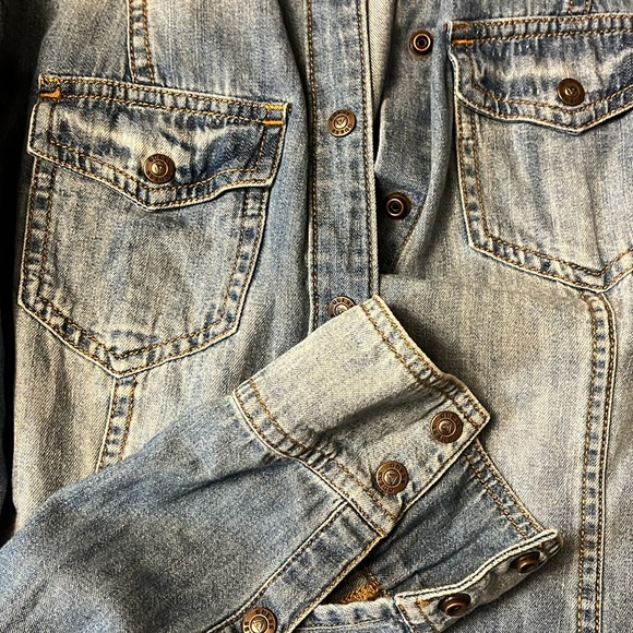 💋Guess denim button shirt💋 - Picture 2 of 4